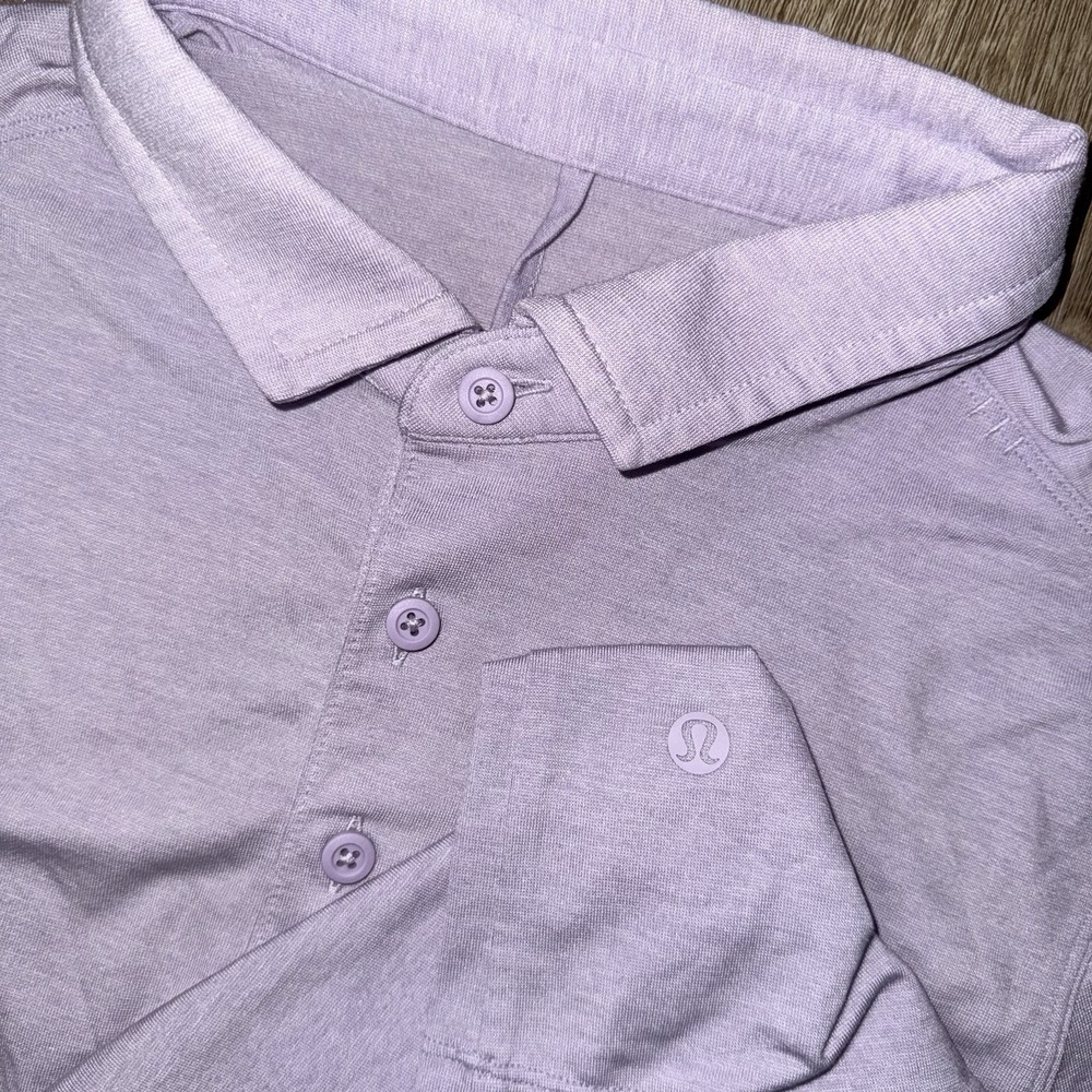 Lululemon Evolution Short Sleeve Polo Shirt Men's Small Purple Performance